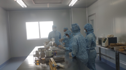 助力企業(yè)減負(fù)提質(zhì) 廣西防城港市檢驗(yàn)檢測中心為食品生產(chǎn)企業(yè)檢驗(yàn)員開展免費(fèi)培訓(xùn)